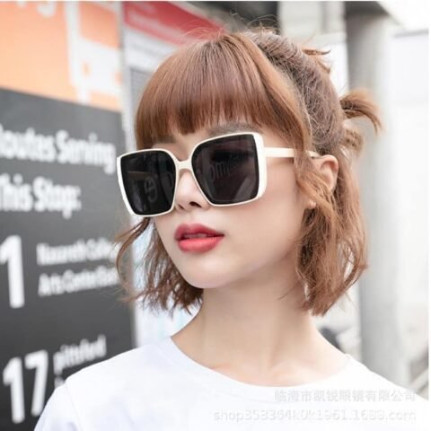 Easily Usable Unique Sunglass With Sunglass Case
