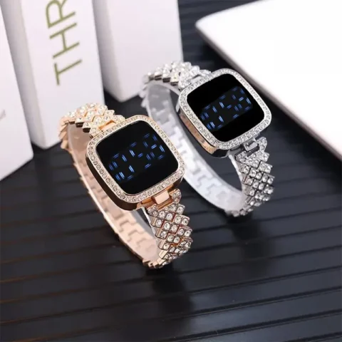 New Trend Fashion Steel Chain Diamond Women Watch
